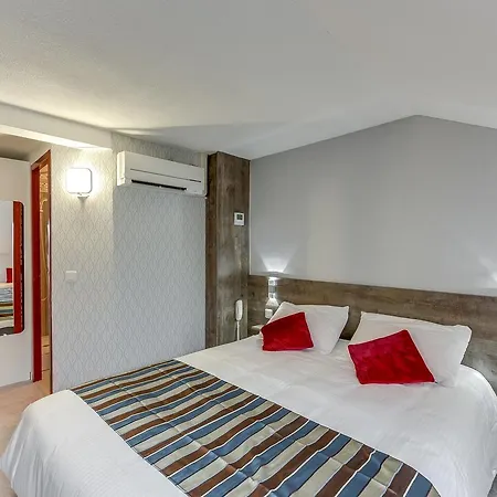 Confort Hotel 2*